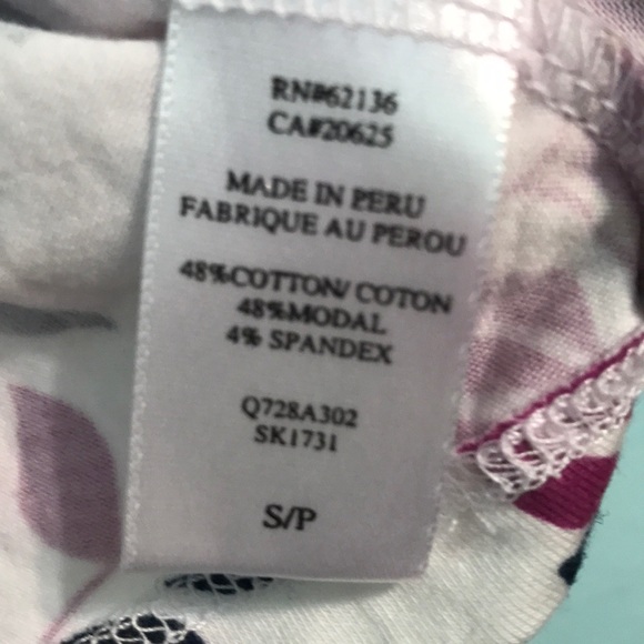 Guess floral top - Picture 4 of 4